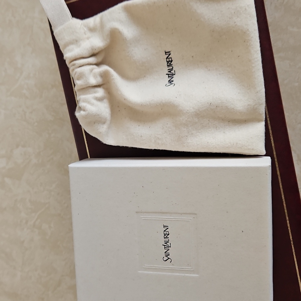 Saint Laurent Box & Dust Bag. - Picture 3 of 8